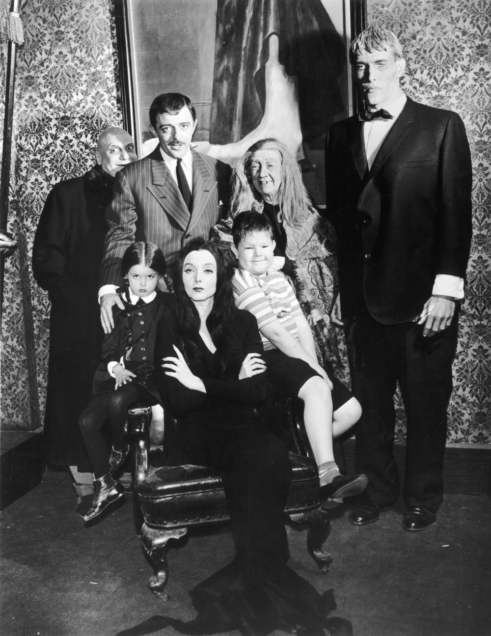 The simple Addams Family tree includes husband-and-wife Gomez and Morticia, children Pugsley and Wednesday, "Grandmama," Uncle Fester and the butler, Lurch.