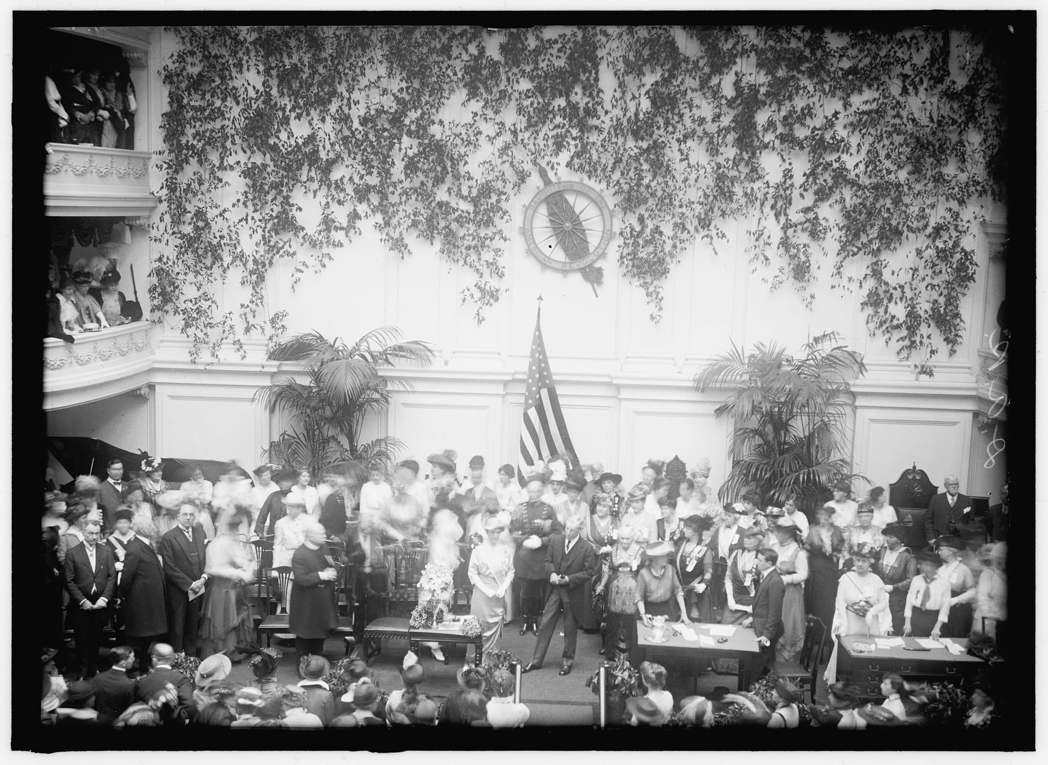 Daughters of the American Revolution, 1915.